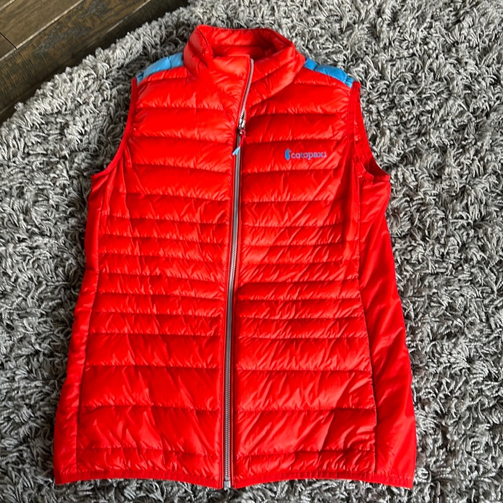 Cotopaxi insulated zip up vest.  Excellent condition. No smoking. No animal
